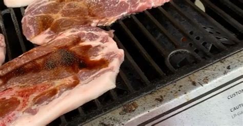 how to grill pork steaks on gas grill